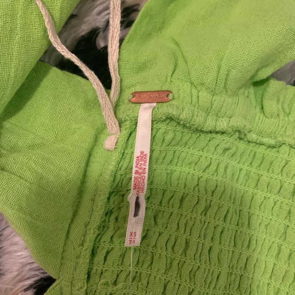 Free People lime green smocked ruffle tie top 💚 - Picture 4 of 4